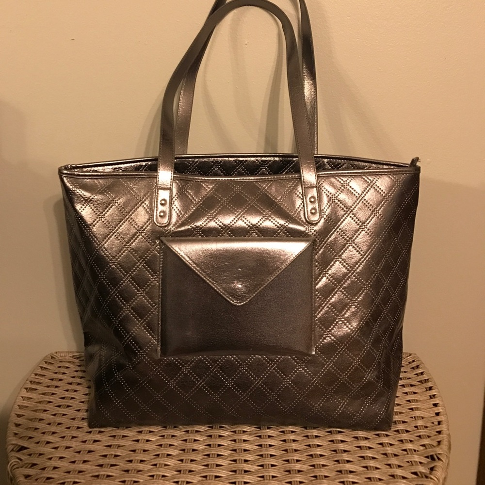 Silver tote