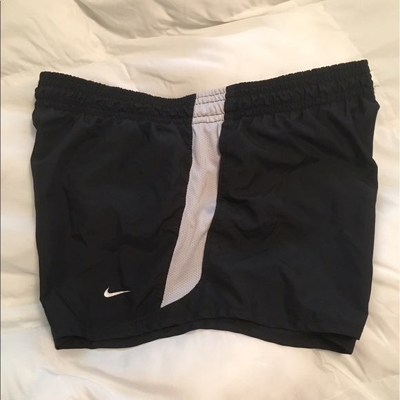 Nike Women's Running Shorts L - Picture 1 of 5