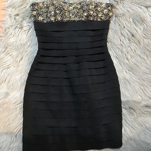 SHERRI HILL BANDAGE COCKTAIL DRESS