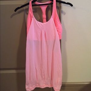 Lululemon workout top