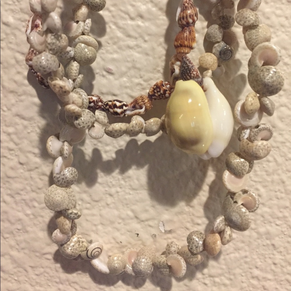 Shell Necklaces - image 3