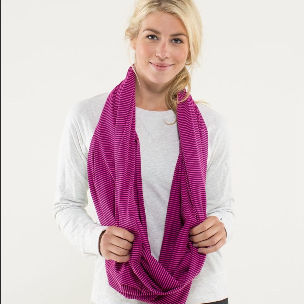 Lululemon Hyper Stripe Raspberry Glo Light - Picture 2 of 6