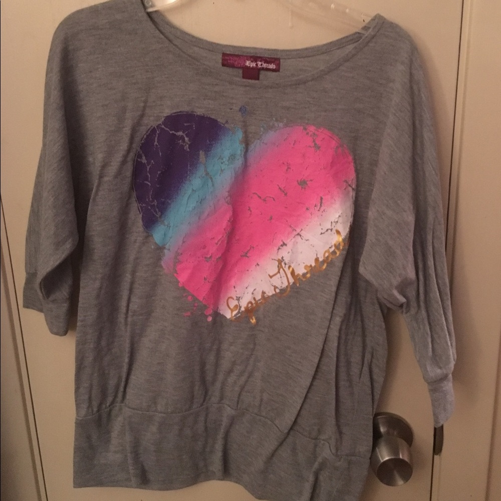 EpicThreads Brand Gray Tshirt w/multicolored heart