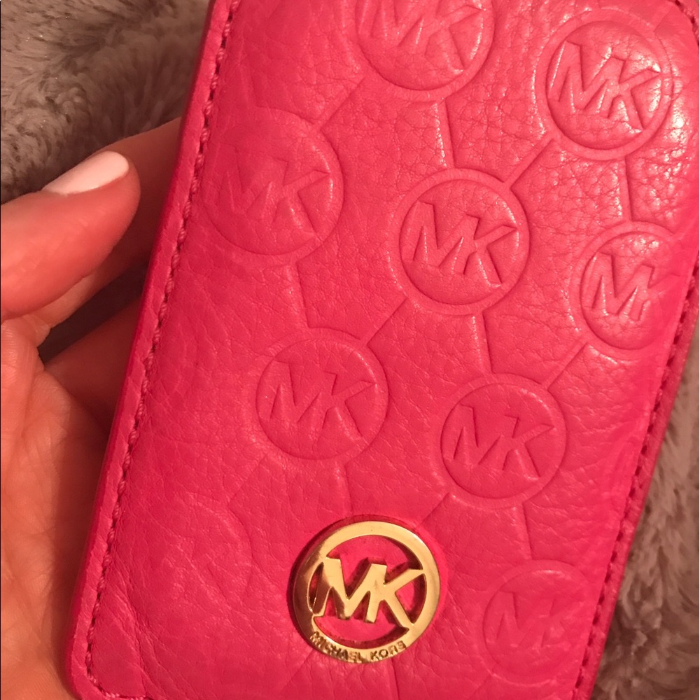 Michael Kors cell phone holder