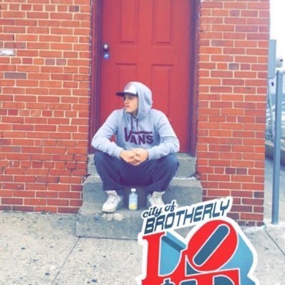 Meet your Posher, Kyle - Picture 1 of 1