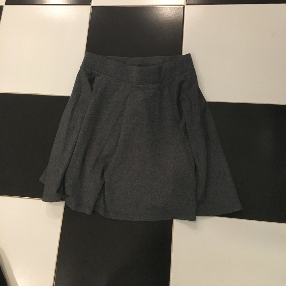 Cute h&m flowy skirt