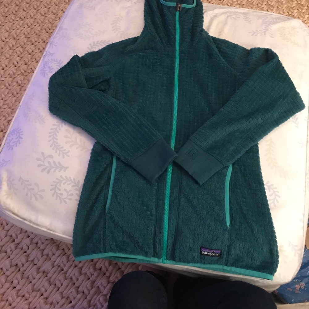 Patagonia super soft jacket