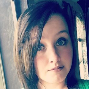 Meet your Posher, Annastasia