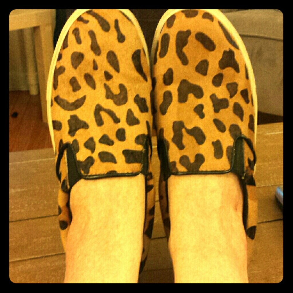 Steve Madden slip ons