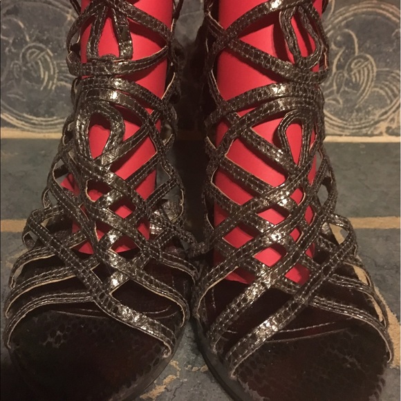 Fancy heels - Picture 6 of 8