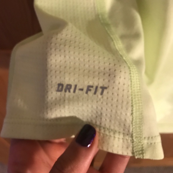 Lime Nike Dri-Fit - Picture 4 of 5
