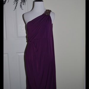 Pea in a Pod Maternity Dress