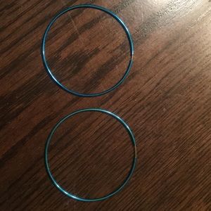 Blue tone hoop earrings