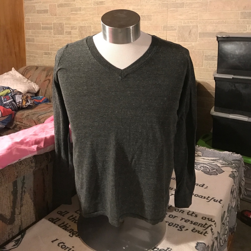 Lightweight long sleeve sweater