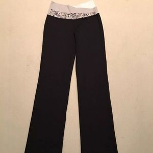 Lulu lemon bootcut leggings