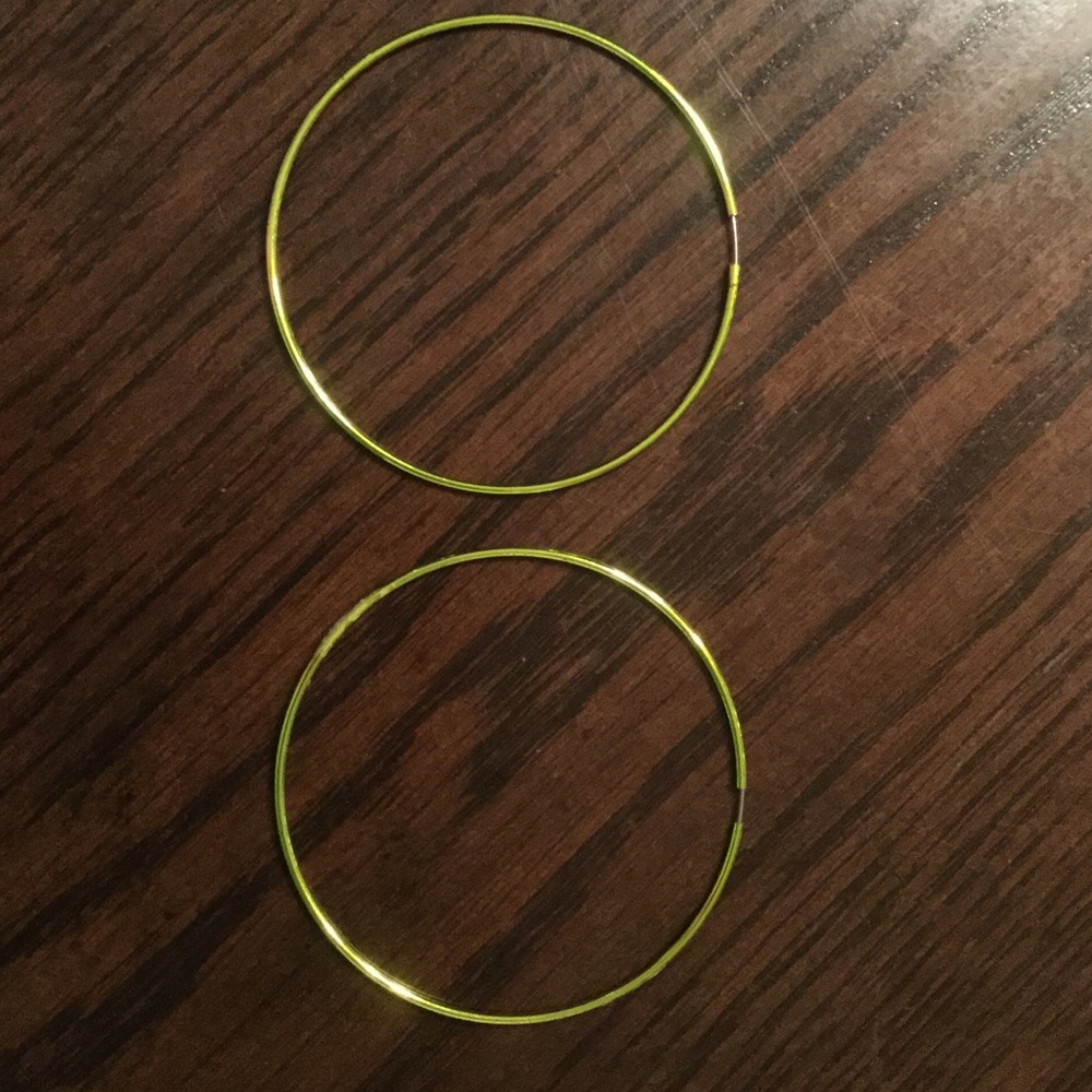 Yellow tone earrings