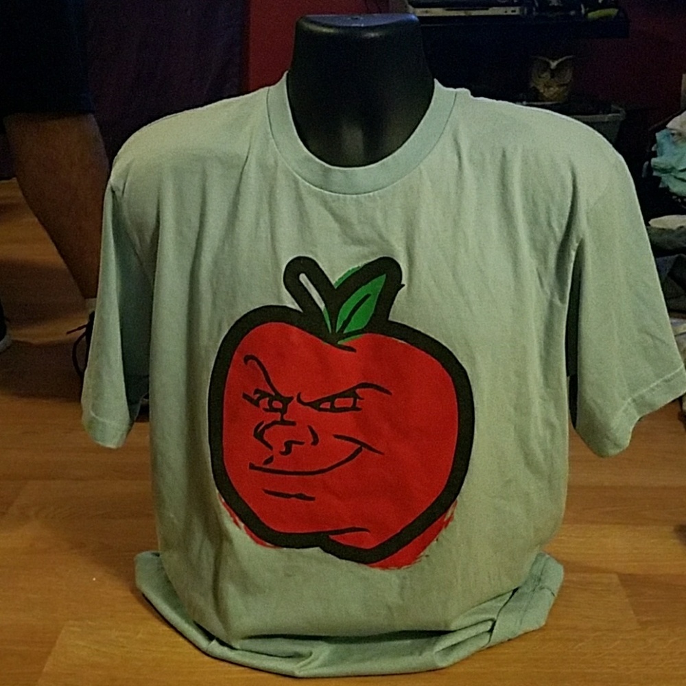 WWE Mens XL Shirt