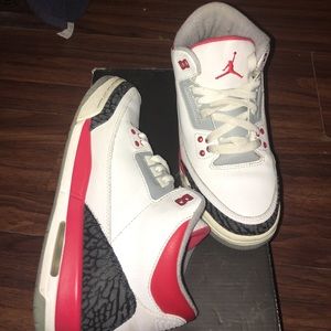 Used air Jordan 3 retro (GS) size 7Y