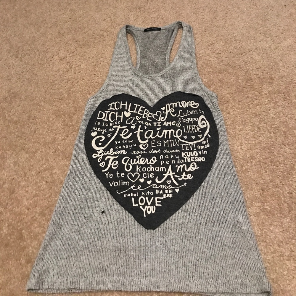 Gray tank top