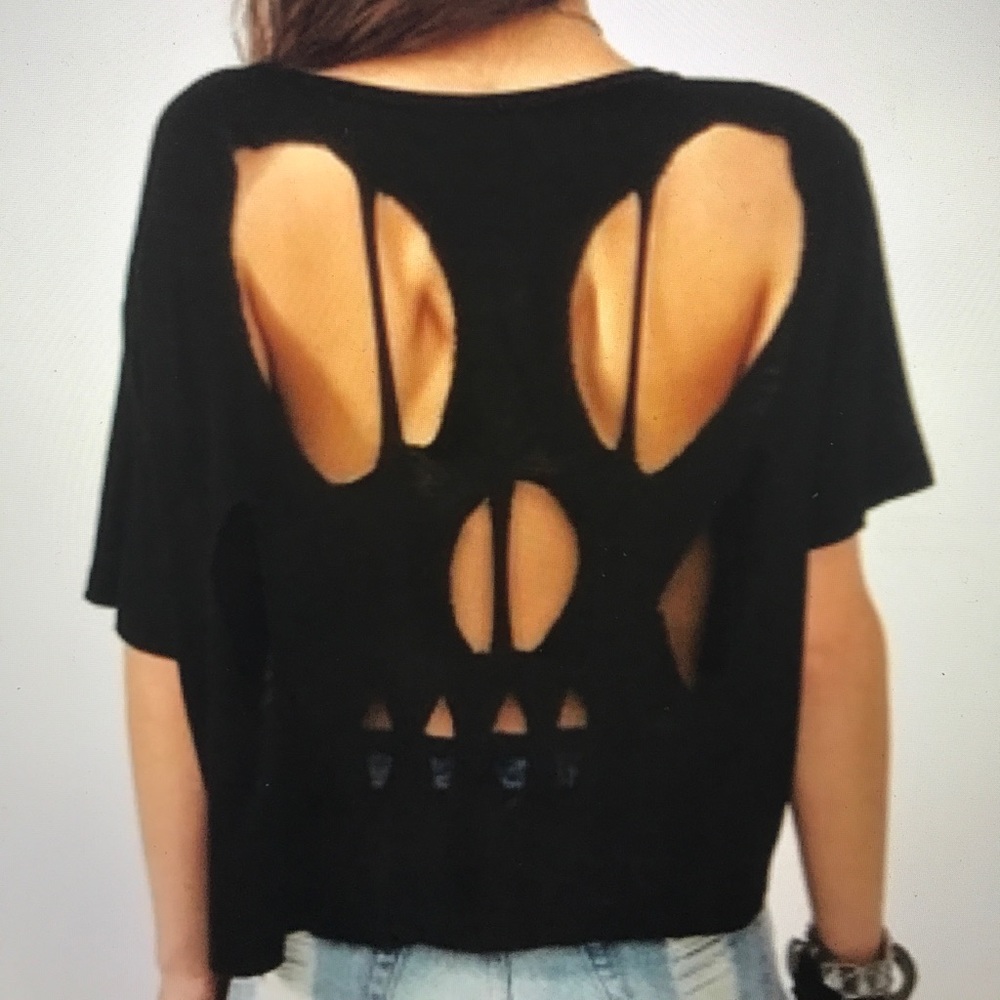 Brandy Melville, Skull cutout back, black Top!