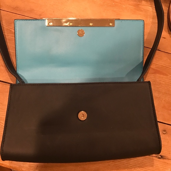 Urban Outfitters black leather cross body - Picture 4 of 6