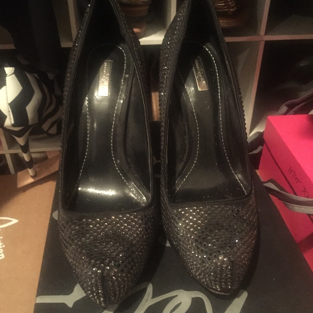 Crystal pumps
