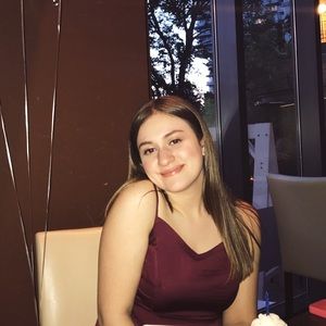 Meet your Posher, Emily