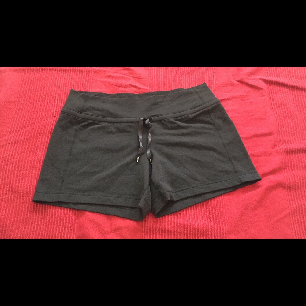 Lululemon knockout shorts