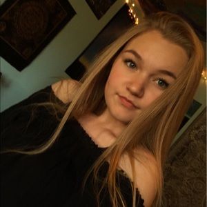 Meet your Posher, Hailey