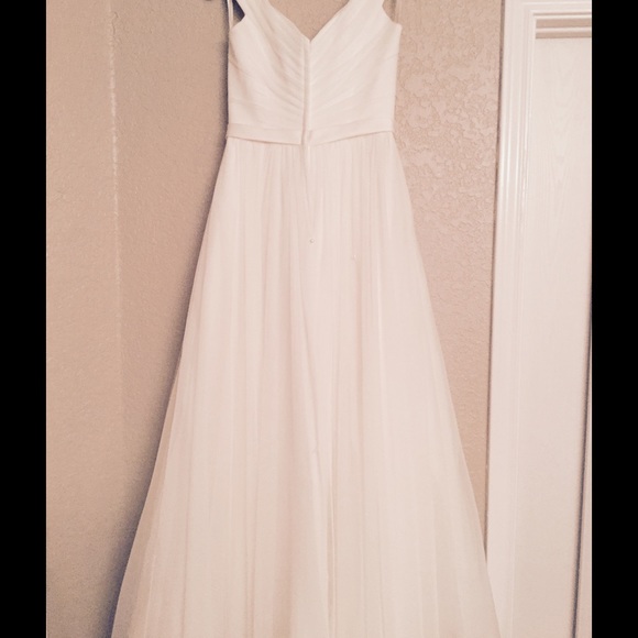 Wedding Gown David's Bridal dress size 4 - Picture 2 of 3
