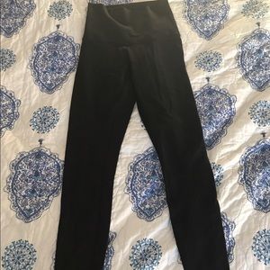 wunder under high rise lululemon leggings!!