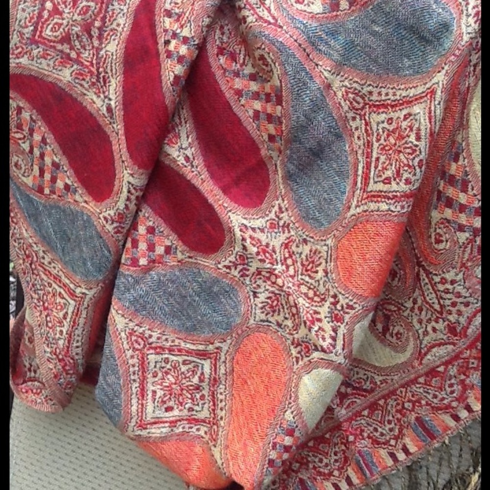 Pashmina scarf, pre-owned