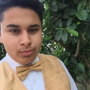 Meet your Posher, Christobal