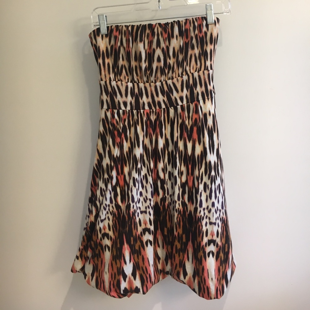 Leopard print strapless dress