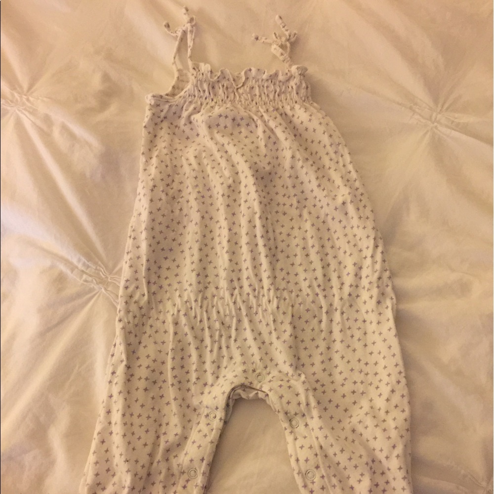 Baby Gap Romper in 6-9 months