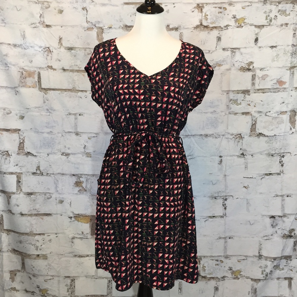 Navy blue and pink dress pocket dress
