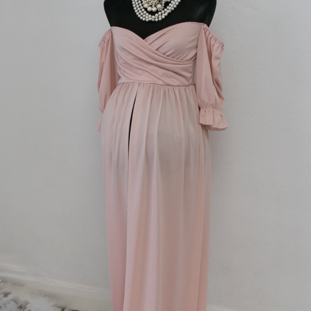 Maternity gown