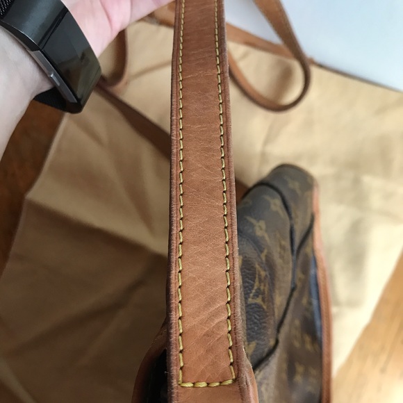 Menilmontant PM Louis Vuitton - Picture 4 of 8
