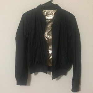 Reversible bomber jacket
