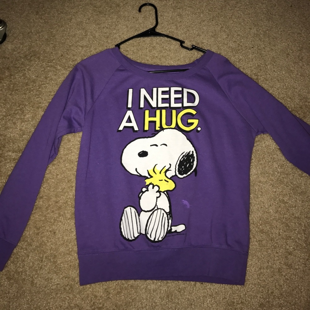 Long sleeve ' I need a hug' snoopy shirt