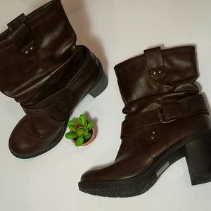 SODA boots size 6.5