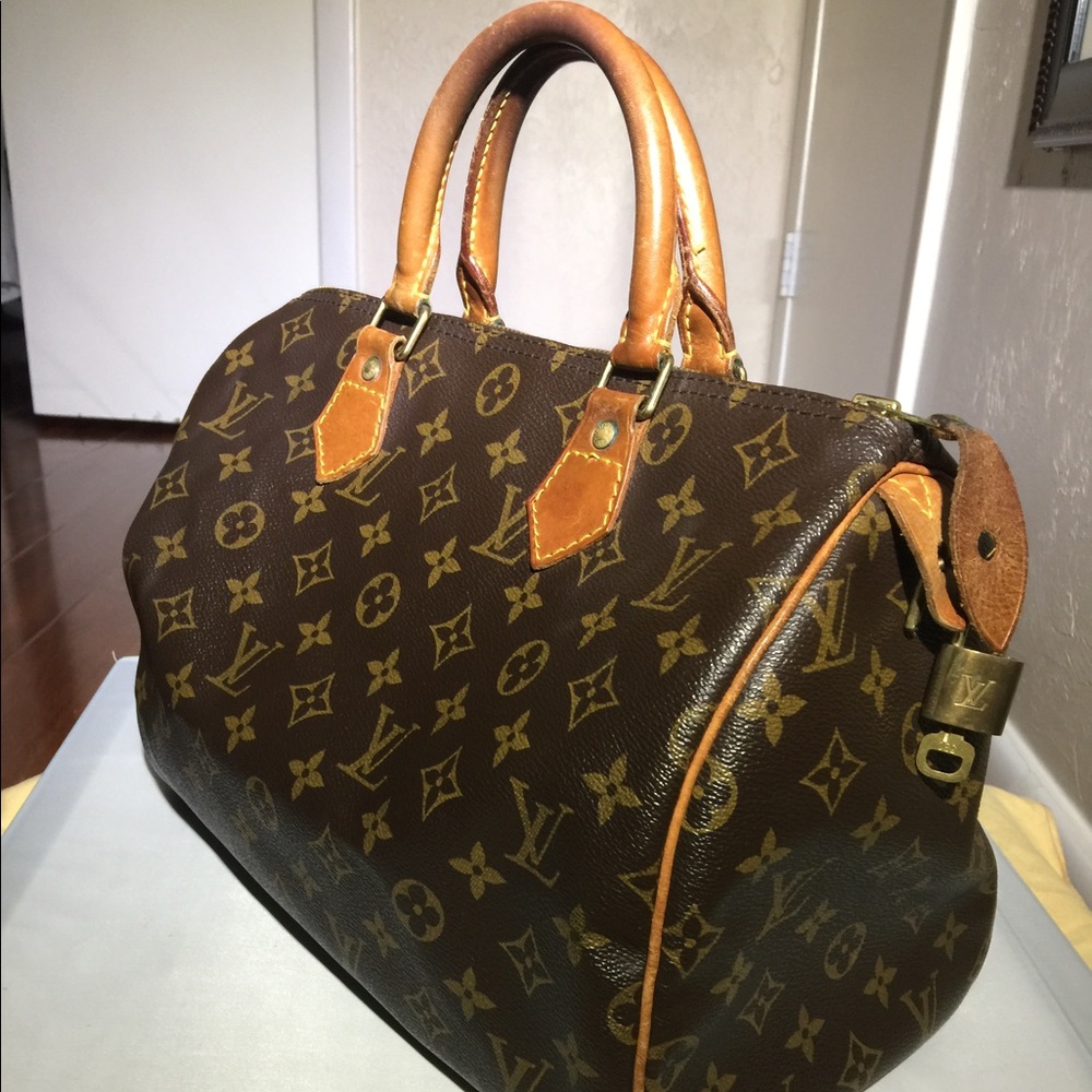 Authentic lv speedy 30 free lock and key