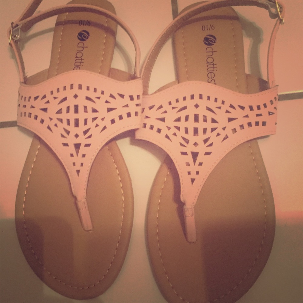 Super cute pink Chatties sandals