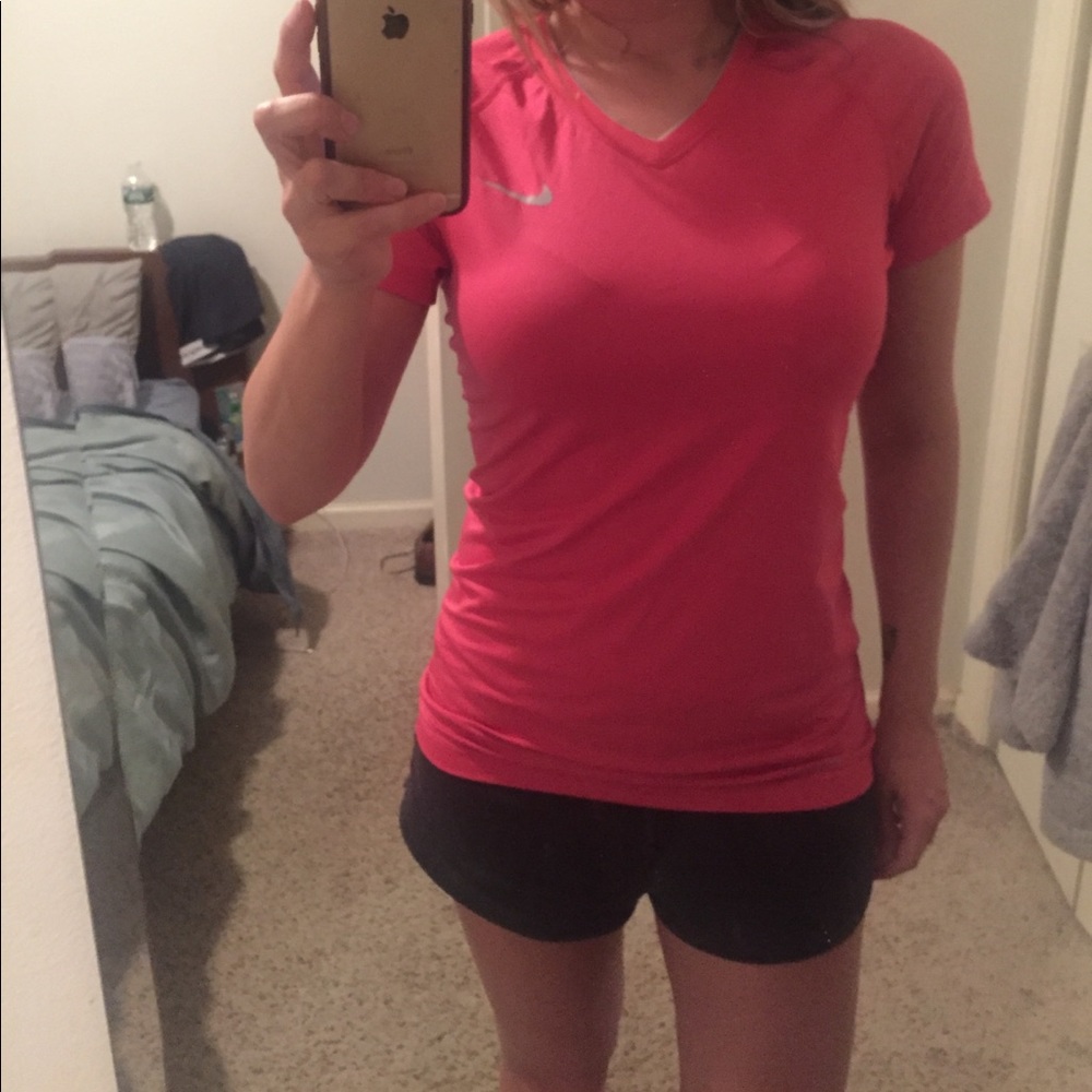 Nike dri-fit tee new w/out tag size medium