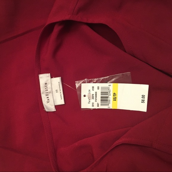 NWT VanHeusen blouse size XS in maroon red - Picture 4 of 4