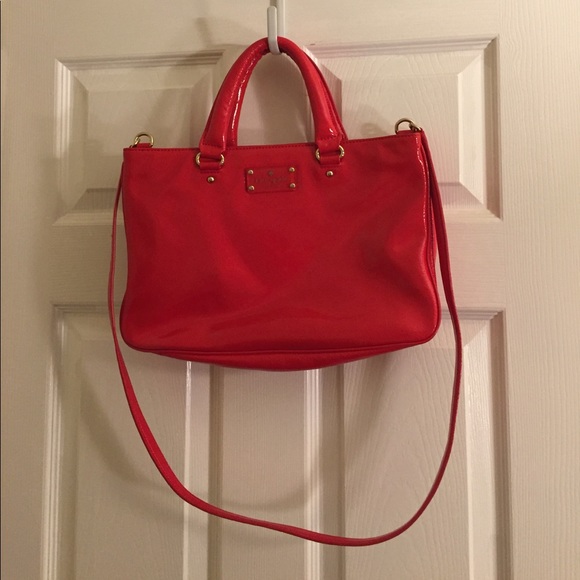 kate spade Handbags - Authentic Kate spade hand bag!