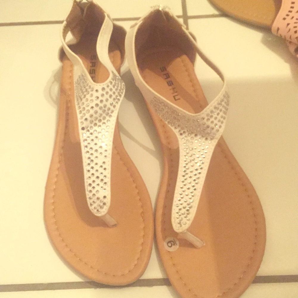 Sashu sandals