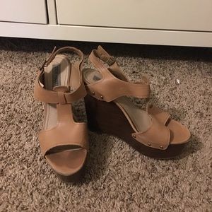 Steve Madden brown wedges