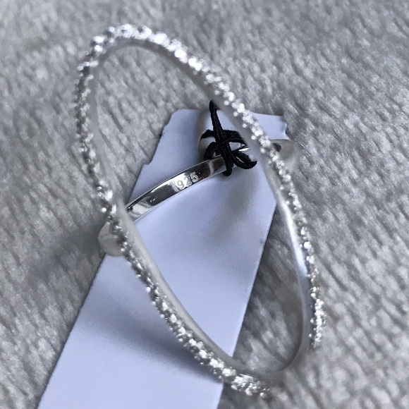 LAST ONE Argento Vivo CZ & Sterling Open Oval Ring - Picture 4 of 5