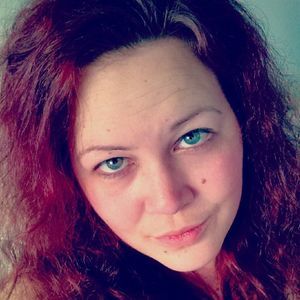 Meet your Posher, Liz